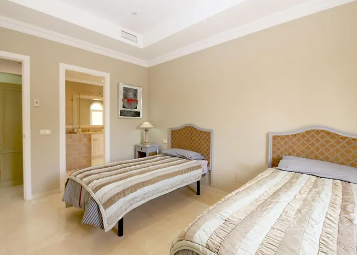 East Luxury Family Rosa *