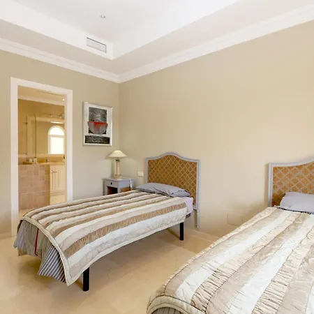 East Luxury Family Rosa *